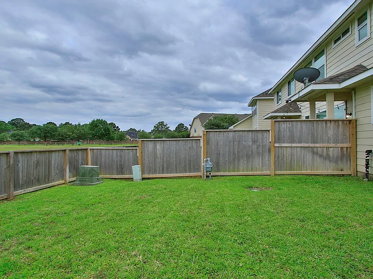 10516 Primo Pl — Photo 32