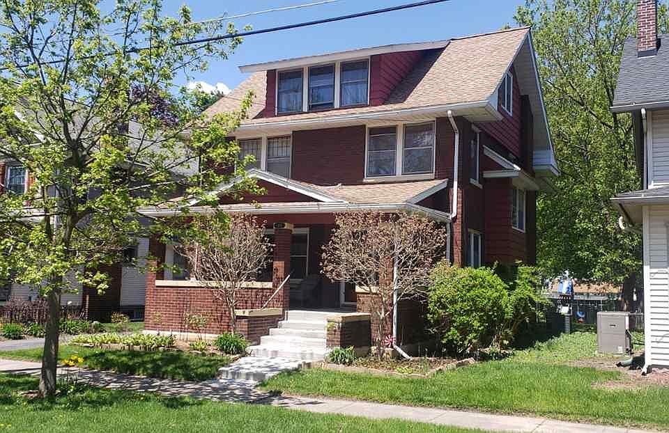 2nd image of 608 McBride St