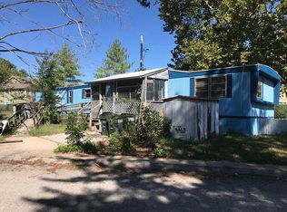 110 Michigan St #114, Lawrence, KS 66044