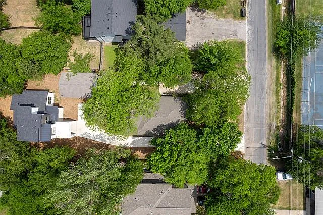 500 Capitol Dr #A — Photo 16