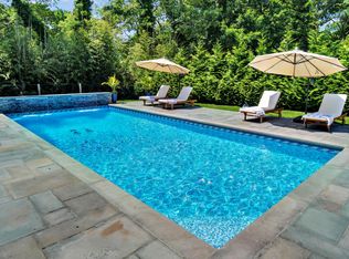 37 Wakeman Rd, Hampton Bays, NY 11946