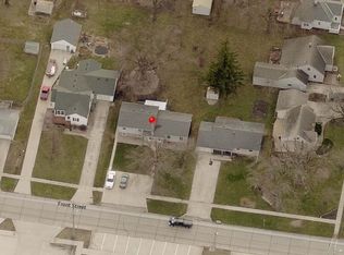 850 Front St, Garner, IA 50438