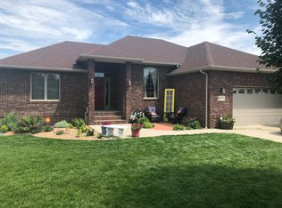 1301 Sioux Ridge Dr, Ogallala, NE 69153