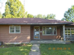 1926 E Little Bear Rd, Connersville, IN 47331