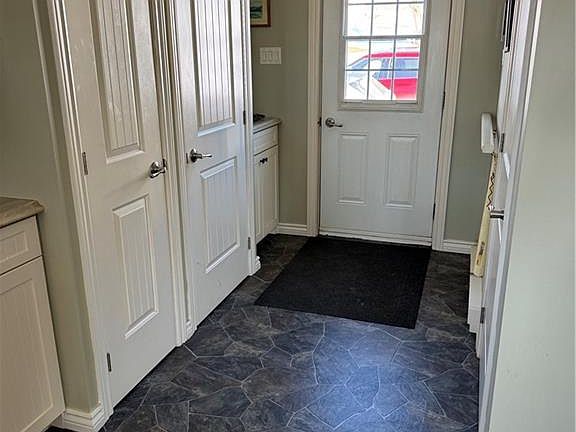 4th image of 45 Waugh Rd