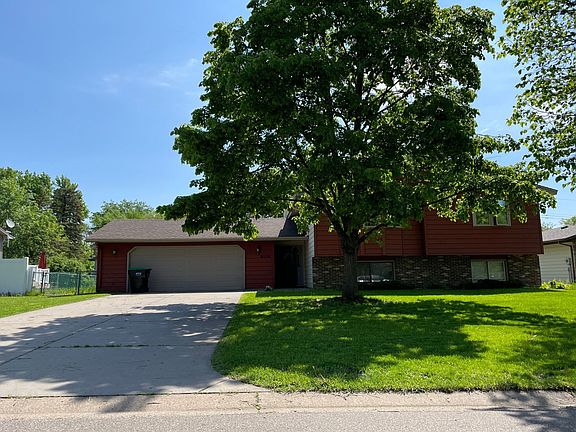 5th image of 8106 Vincent Ave N