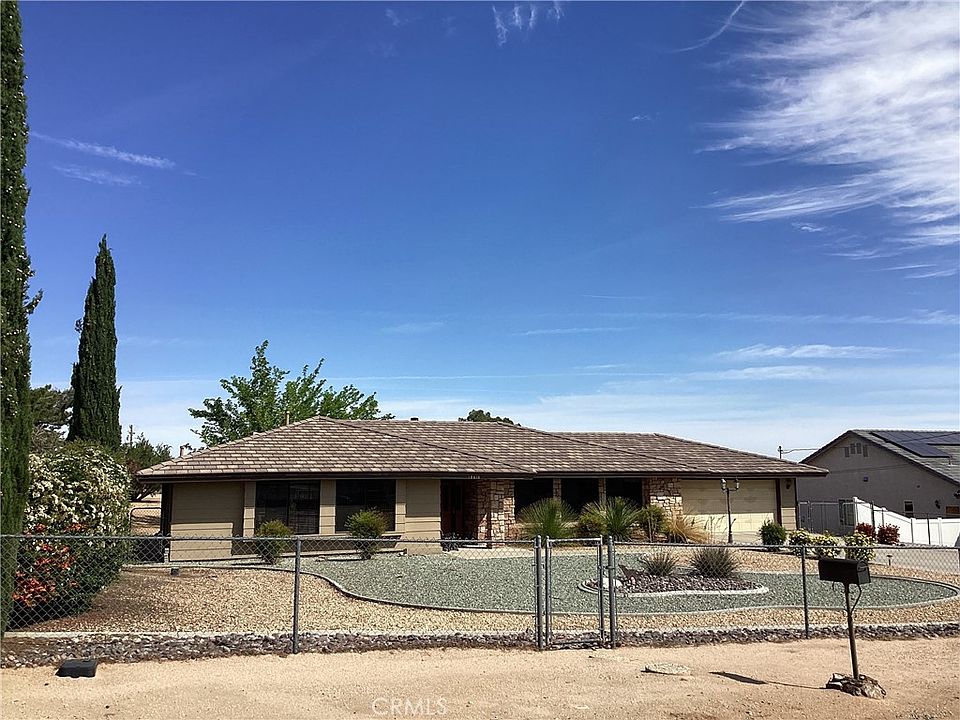 1st image of 18616 Plumas St