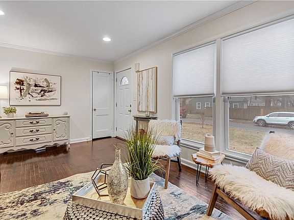 5th image of 5207 Rosewood Dr