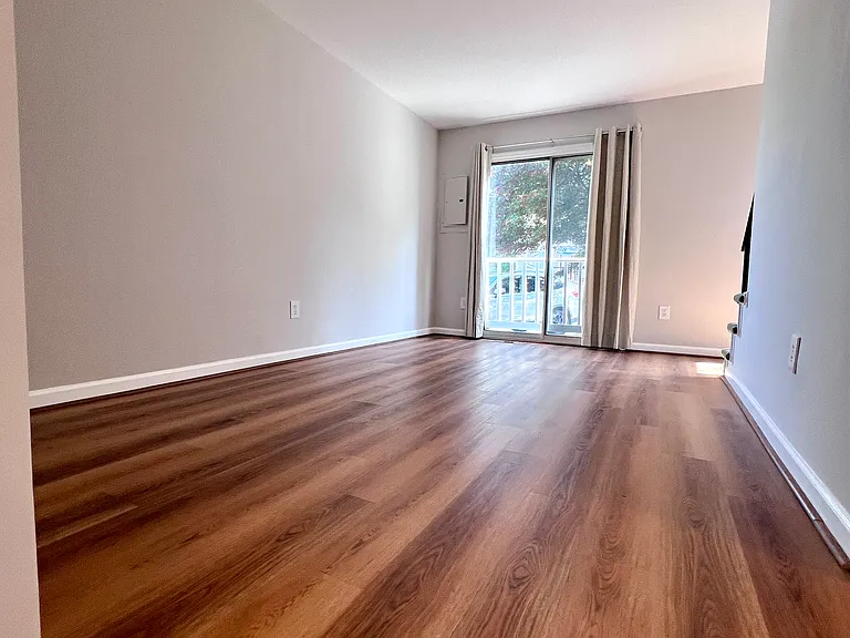 103 W O St — Photo 4
