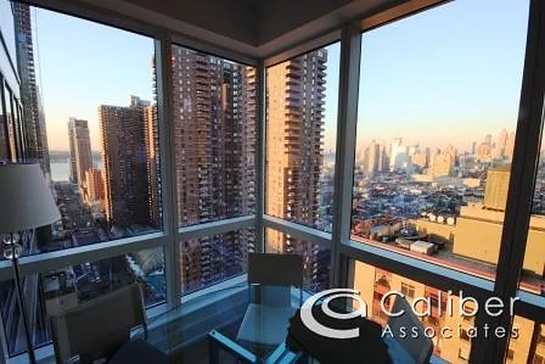 Rented by Caliber Associates | media 40