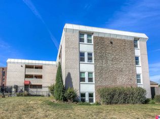 120 S 38th Ave APT 14, Omaha, NE 68131