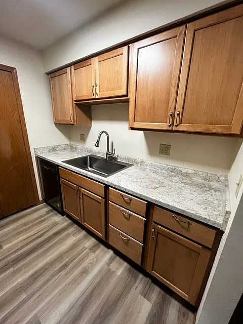 RM 2411 Tawhee Drive - 202 — Photo 4