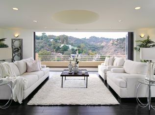 3848 Alta Mesa Dr, Studio City, CA 91604