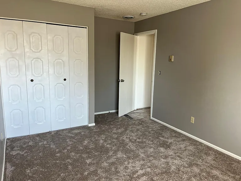 4652 S Devinney St — Photo 14