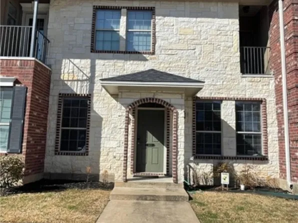 302 Forest (pvt) Dr, College Station, TX 77840