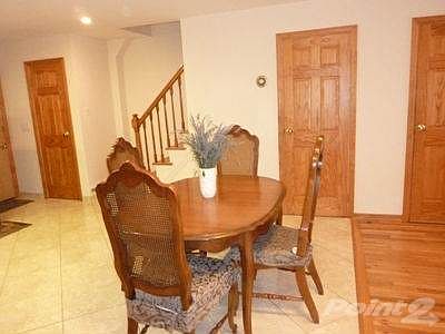 Hardwood & Ceramic Tile Floors!
