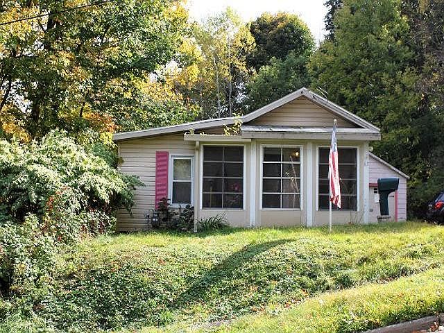 2nd image of 65 Lister St