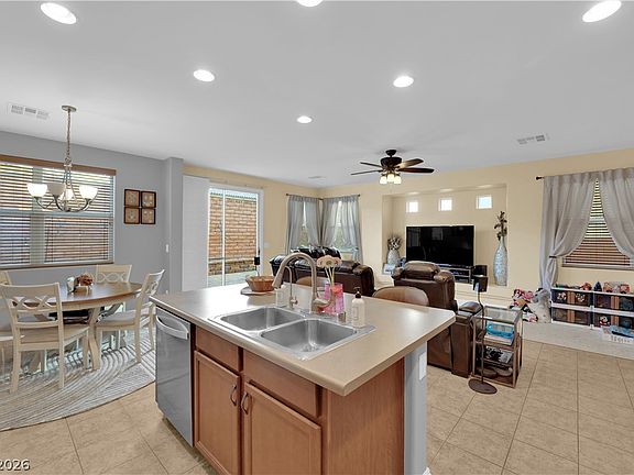 5th image of 7475 Dobroyd Dr