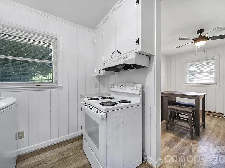 4301 Briarhill Dr — Photo 26