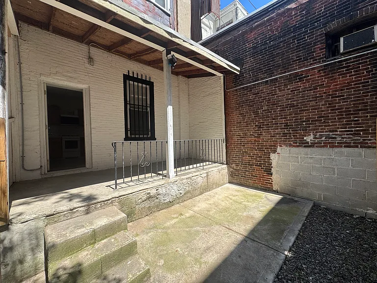 4102 W Girard Ave #1R — Photo 8
