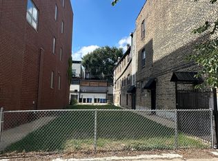 910 N Ashland Ave, Chicago, IL 60622