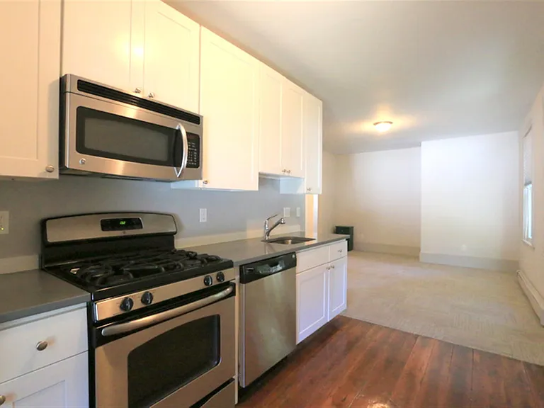 107 Winter St #2 — Photo 34