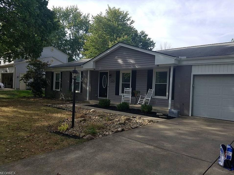 1st image of 3935 Greenmont Dr SE