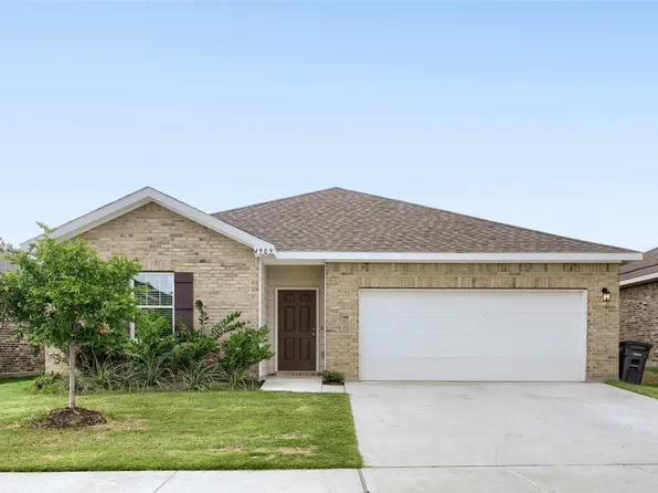 4909 McCoy Dr, Fort Worth, TX 76179
