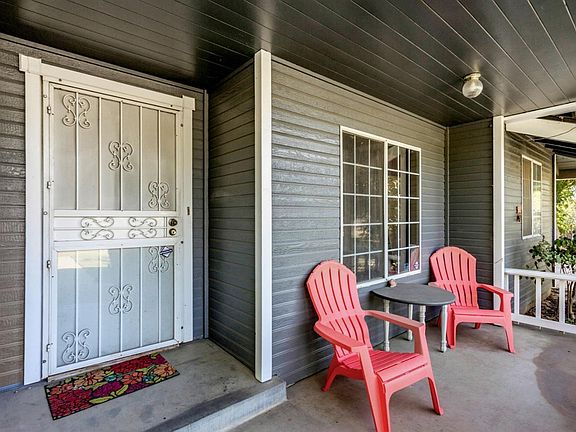 3rd image of 25434 Dawnridge Dr