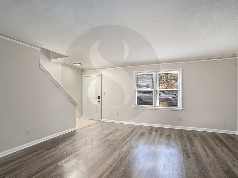3027 Spruce Cir — Photo 8