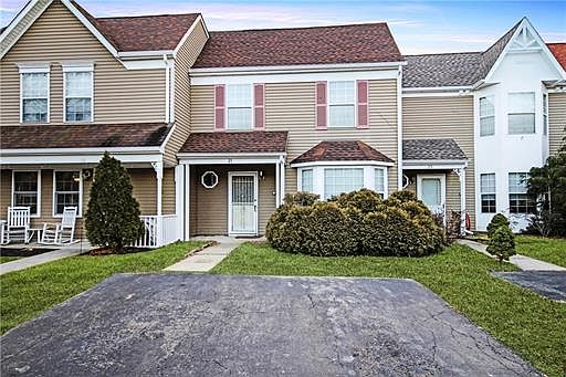 1st image of 21 Crandall Dr