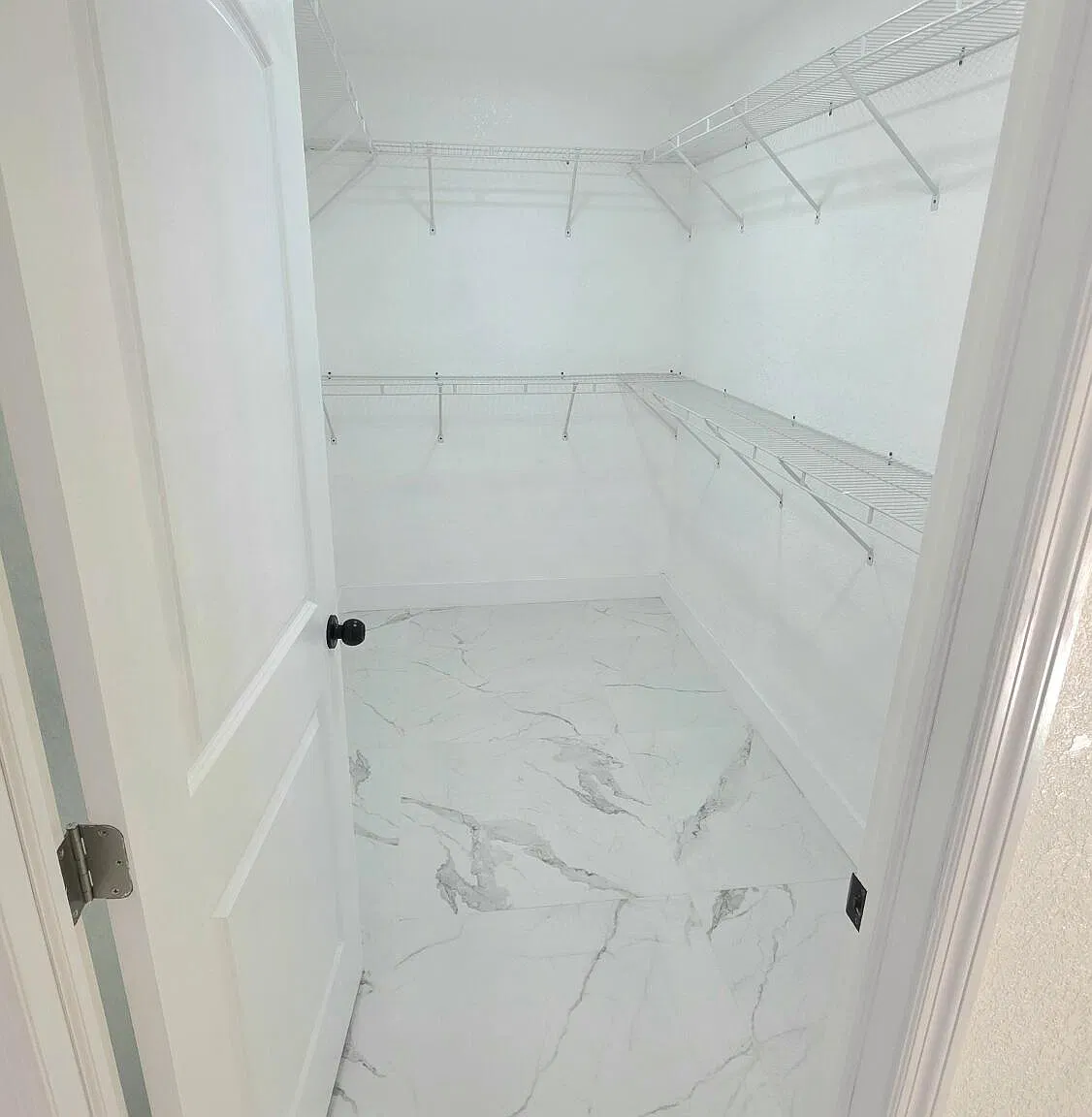 3 bed, 2.0 bath, 1350 sqft, $2,750 — Photo 2