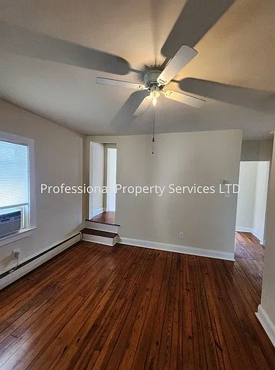 2 bed, 1.5 bath, 1200 sqft, $1,800 — Photo 2