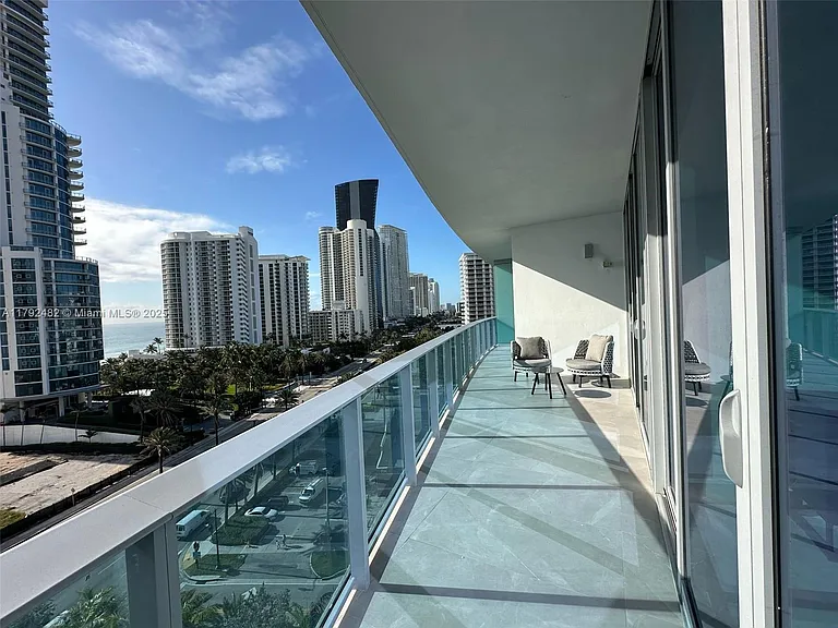 17550 Collins Ave #902 — Photo 28
