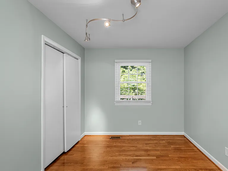 522 S 22nd Ave — Photo 26