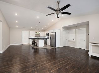 2610 W Colton, Ozark, MO 65721
