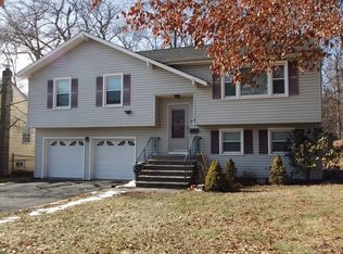 215 Longport Rd, Parsippany, NJ 07054