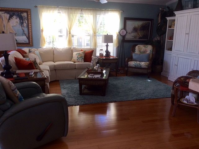2nd image of 4 Emden Cir