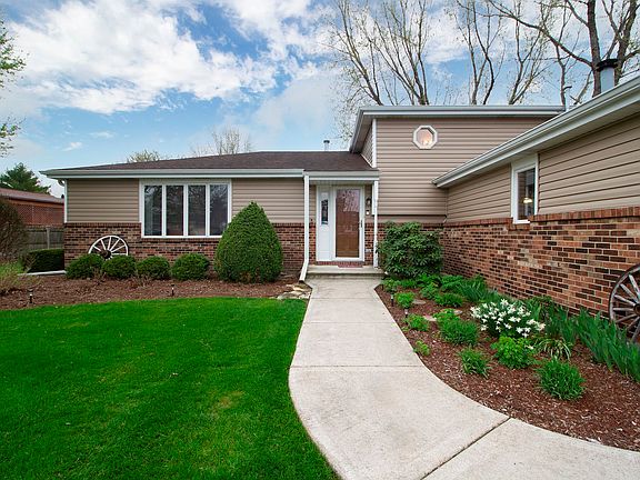 2nd image of 17241 W Rich Ct