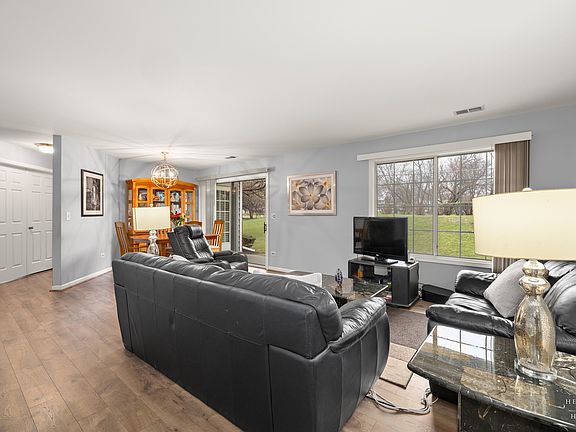 3rd image of 2872 Heatherwood Dr #1