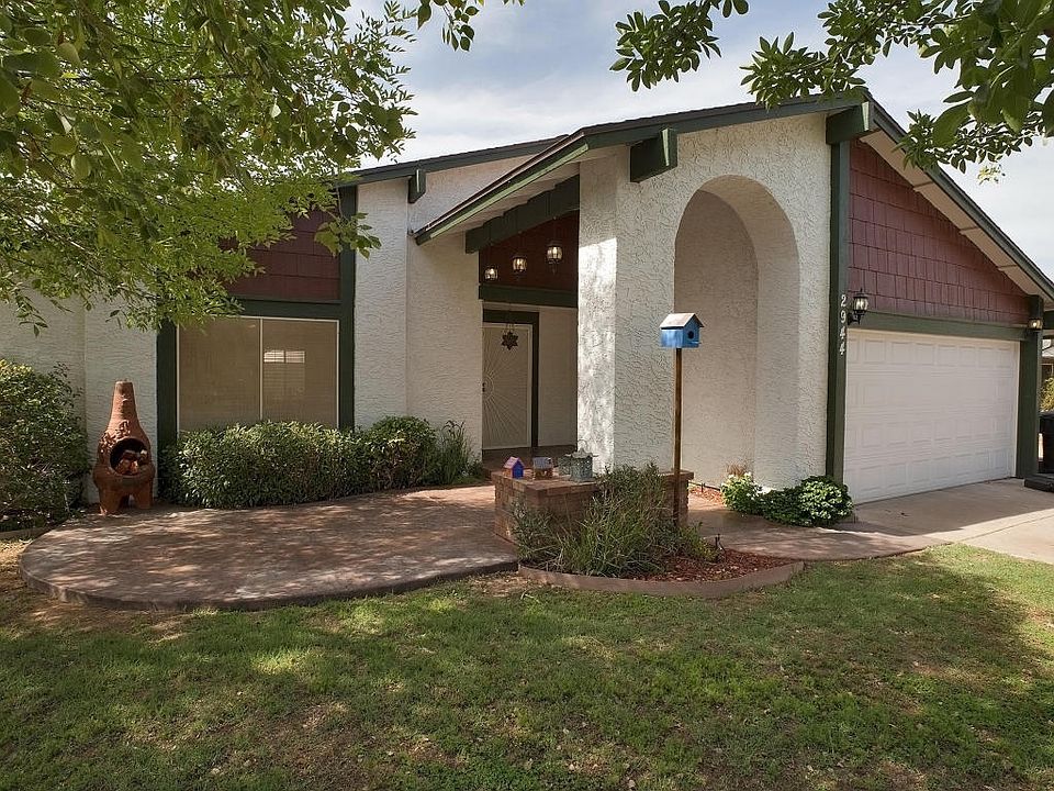 1st image of 2944 E Glade Cir