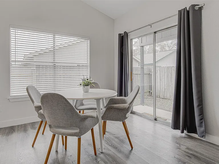 6009 Richard Carlton Blvd — Photo 12