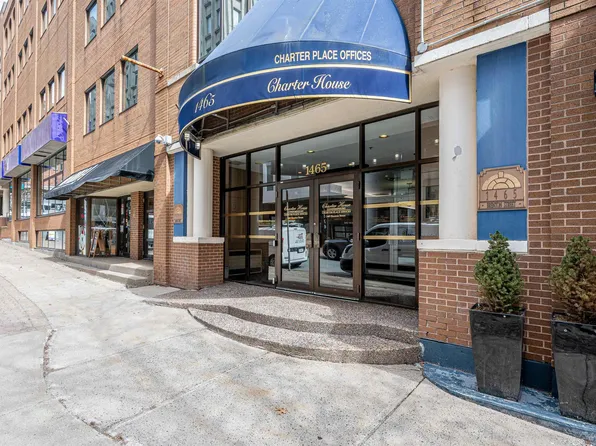 1465 Brenton St #1002, Halifax, NS B3J 3T4