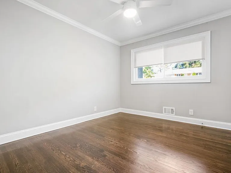 2604 Sunny Ln SE — Photo 17