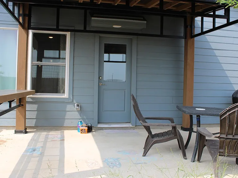3930 Terrell Ave — Photo 3