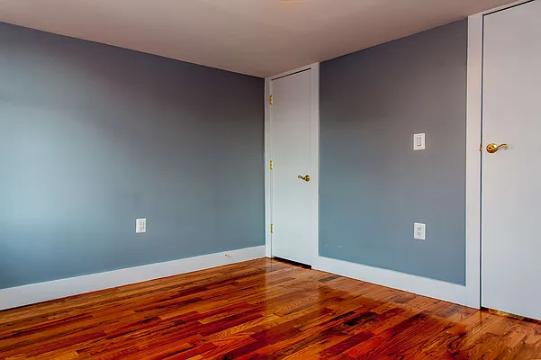 Rented by Nooklyn NYC LLC | media 76