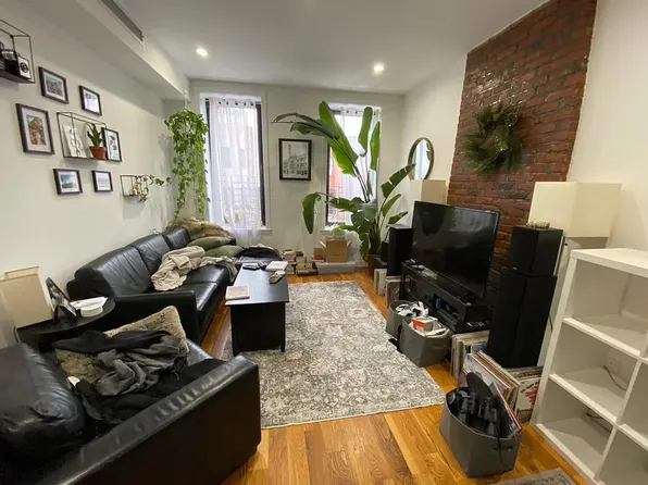 1299 Putnam Avenue image 1 of 7