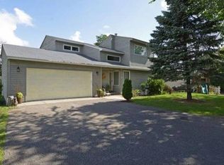 993 Wildhurst Trl, Mound, MN 55364