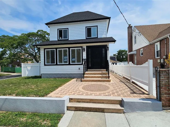 24201 137th Avenue, Rosedale, NY 11422