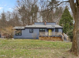 33 Grove St, Great Barrington, MA 01230